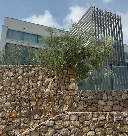 Casa Mito Vantacici
